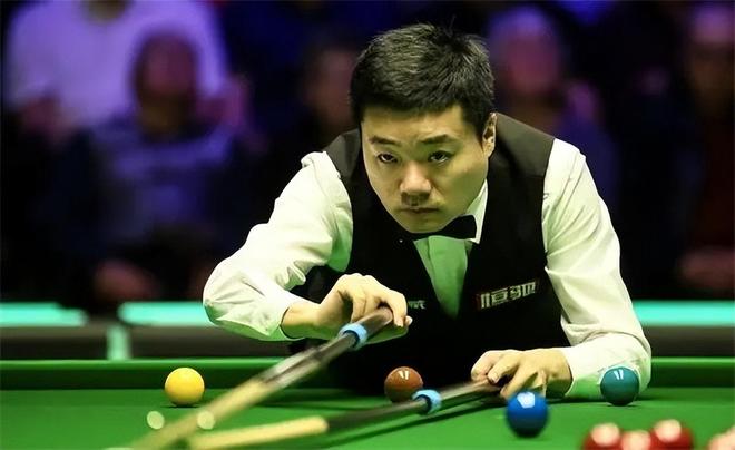 的沉着冷静 的沉着冷静