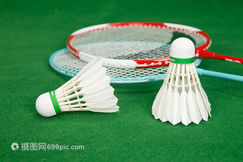 展现出令人 展现出令人